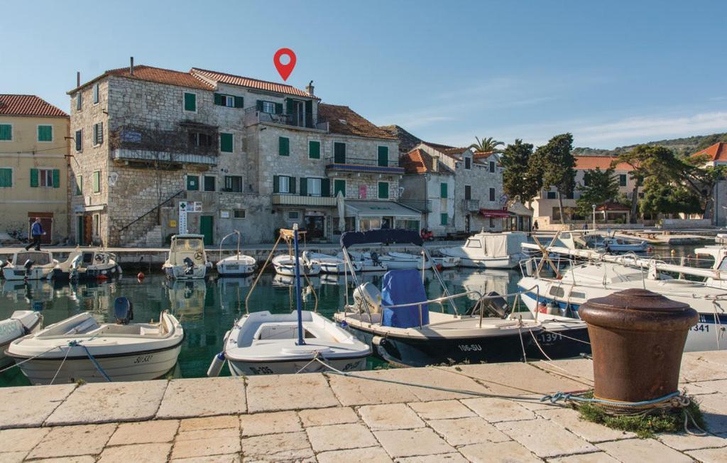 Direct At Sea Apartment Постира Екстериор снимка